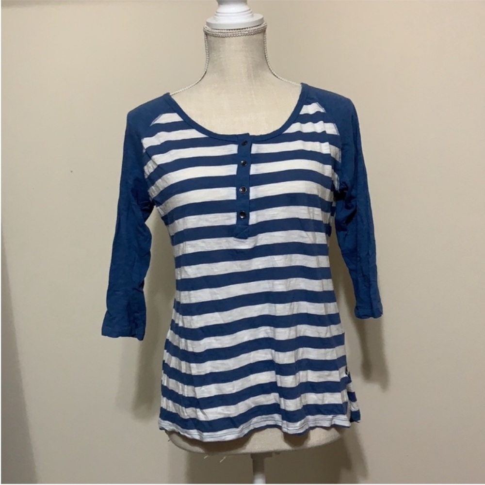 EUC M Indigo blue and white striped 3/4 sleeve tee